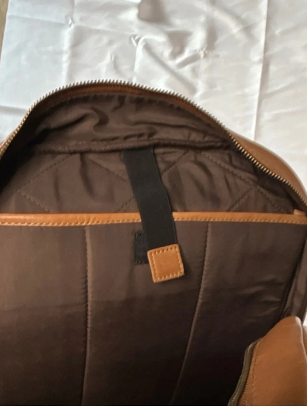 NWOT MP Portugal Leather‎ Brown Leather Laptop Backpack Pockets Luggage Strap